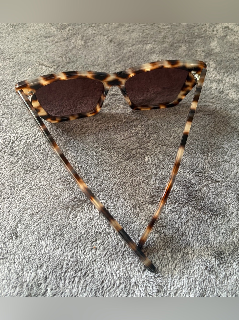Saint Laurent Tortoiseshell Square-Edge Sunglasses with Brown Lenses - Picture 5 of 13